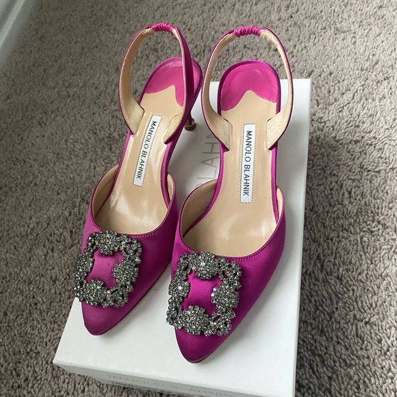 Manolo Blahnik Hangisi Slingback Pumps Satin Crystal Kitten Heel Pink Size 35.5 - Picture 1 of 4